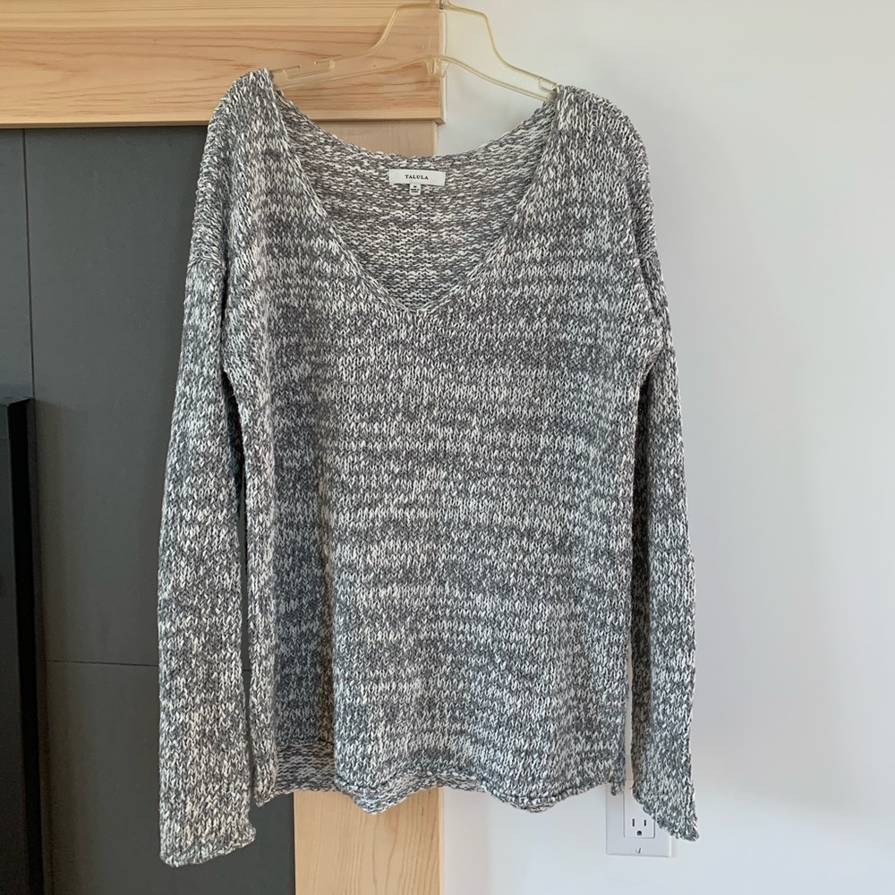 Aritzia grey knit sweater (Talula)